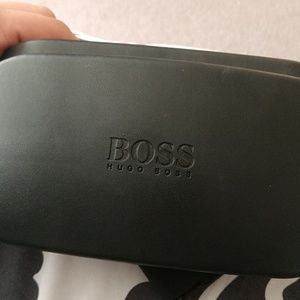 Hugo boss sunglass case